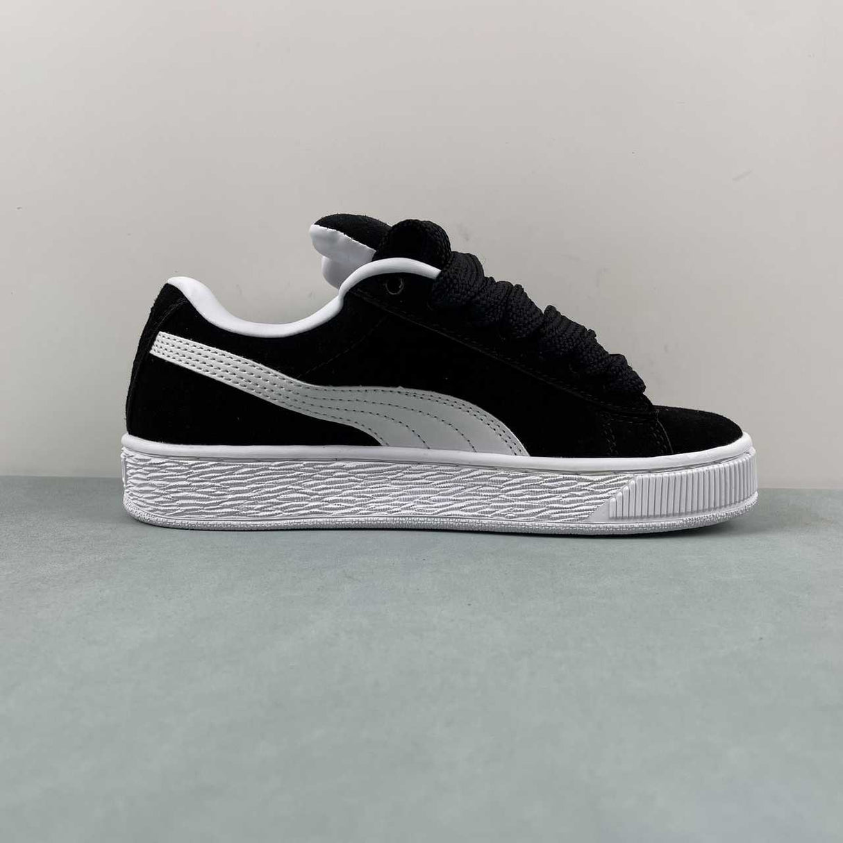 Puma Suede XL Black White