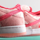 NIKE StrangeLove x Dunk Low SB 'Valentine's Day' (Pronta entrega)