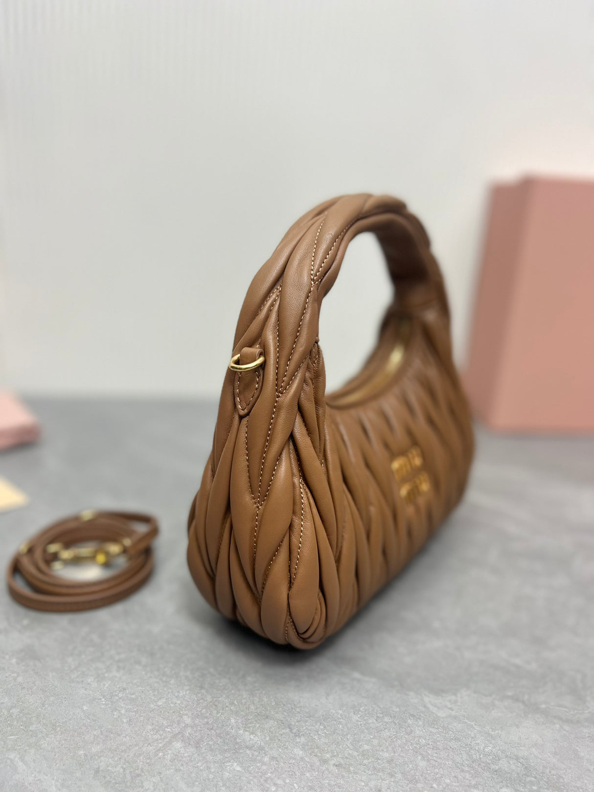 BOLSA Miu Miu Wander Matelasse Nappa Leather Mini Hobo Bag