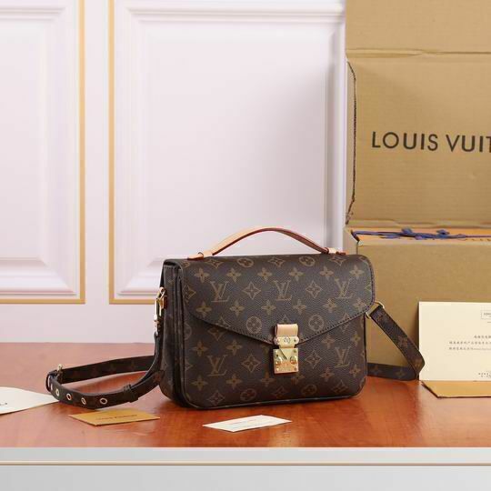 Louis Vuitton Pochette Métis East West Monogram Canvas Brown