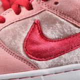 NIKE StrangeLove x Dunk Low SB 'Valentine's Day' (Pronta entrega)