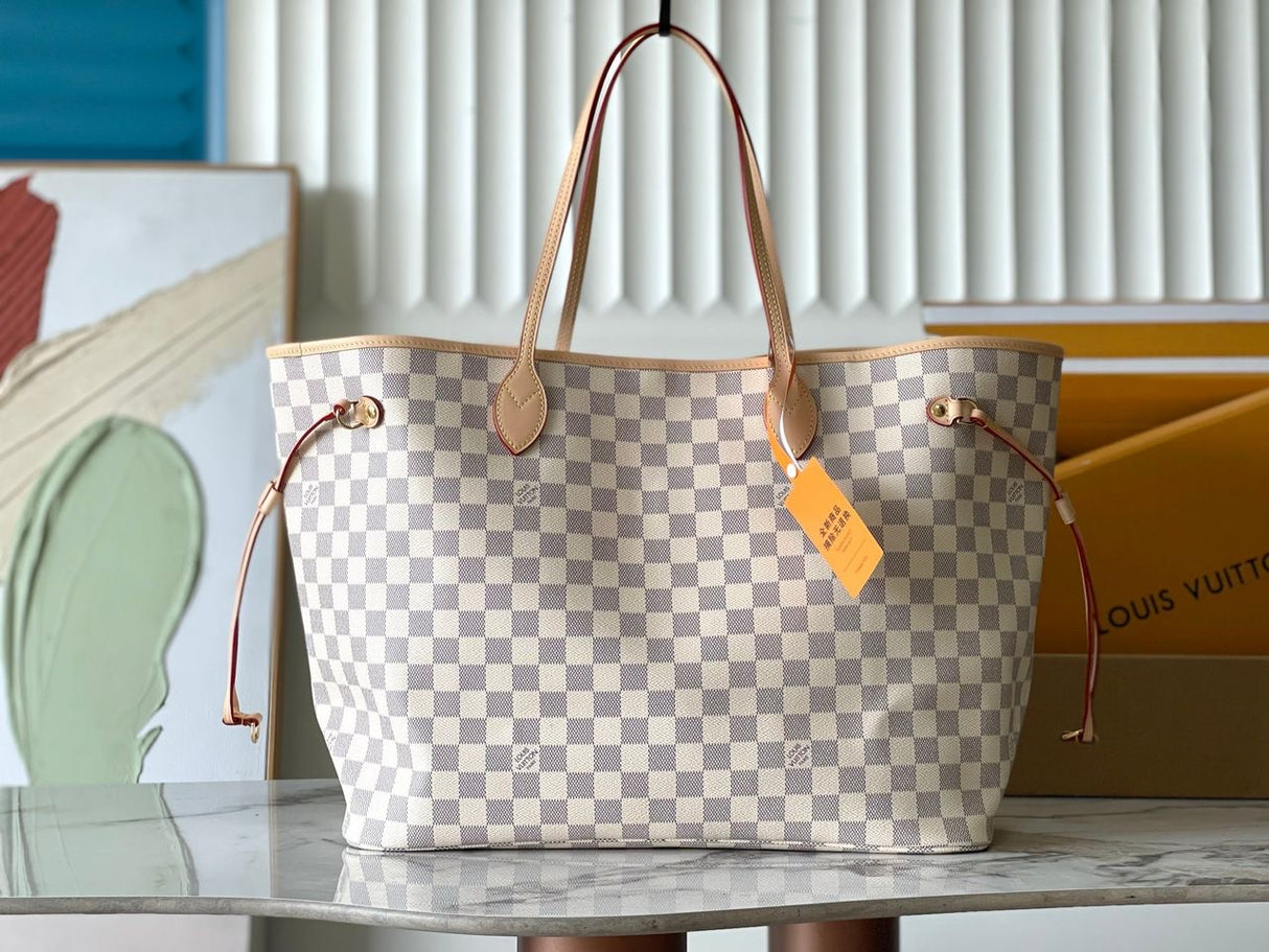 Louis Vuitton Neverfull Damier Azur PM Beige Lining