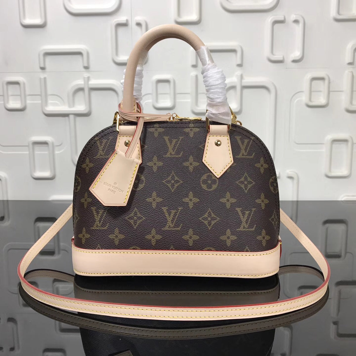 Bolsa Alma BB Monogram Louis Vuitton