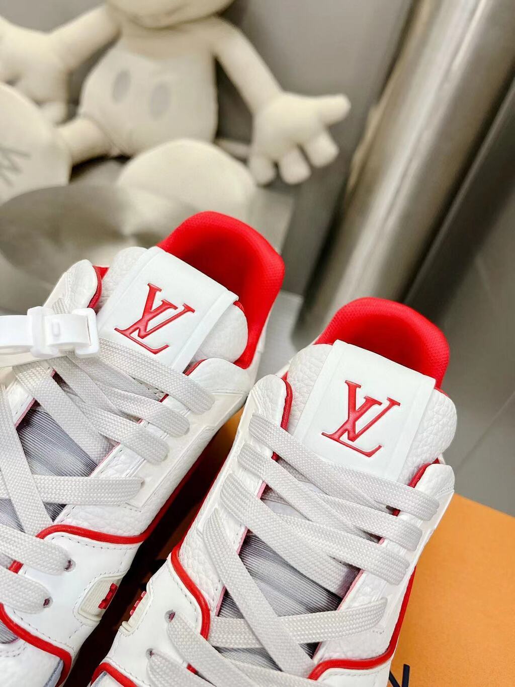 Louis Vuitton Trainer White Red 54