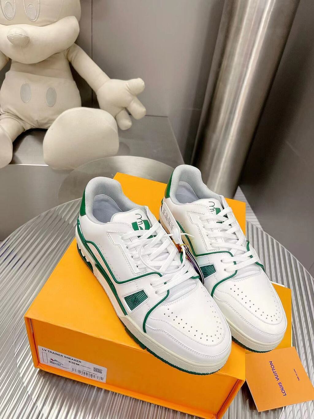 Louis Vuitton Trainer #54 Signature White Green