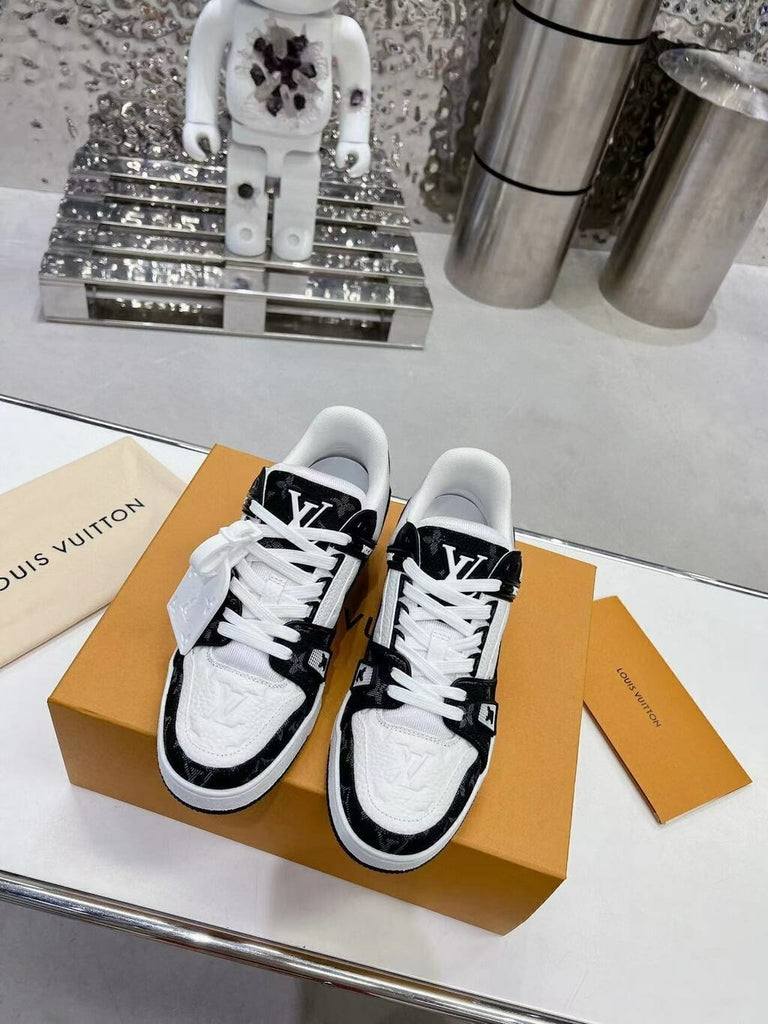 Louis Vuitton LV Trainer White Black (Pronta entrega)