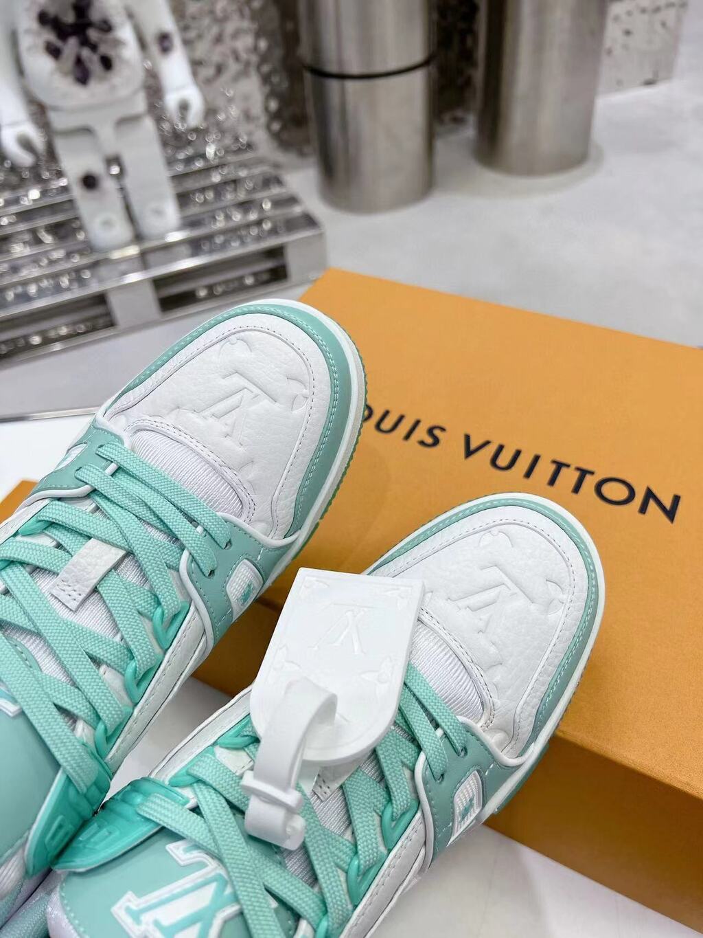 Louis Vuitton Trainer Green White